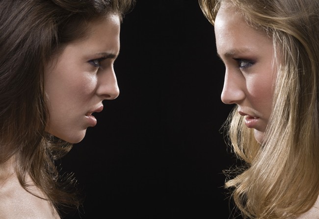 amiche-nemiche_650x447