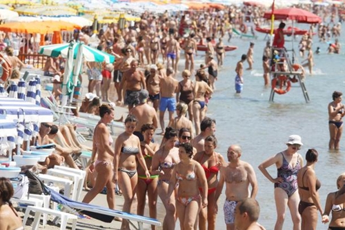 Domenica turistica 08072012 la Spiaggia di Alassio
